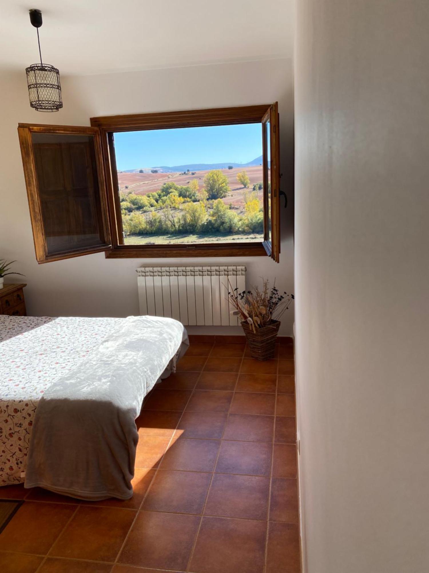 Tres Navios En El Mar Casa Rural De 10 Habitaciones Con Bano Individual Precios Web Montejo de Tiermes المظهر الخارجي الصورة